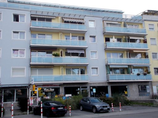 Westfassade, FO 1, mit Gewerbeeinheiten